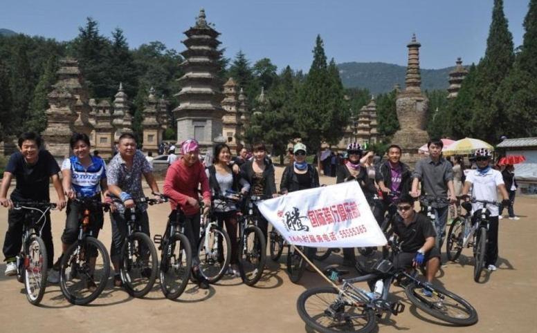 Dengfeng Climb International Youth Hostel Exterior photo